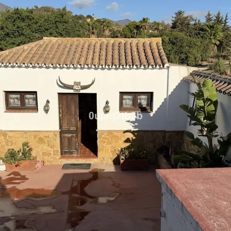 Sale of residential plot in Estepona