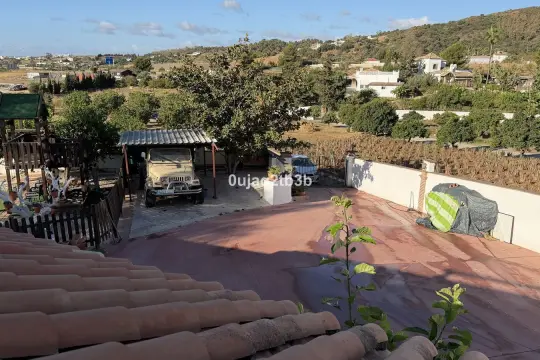 Image 6 thumb