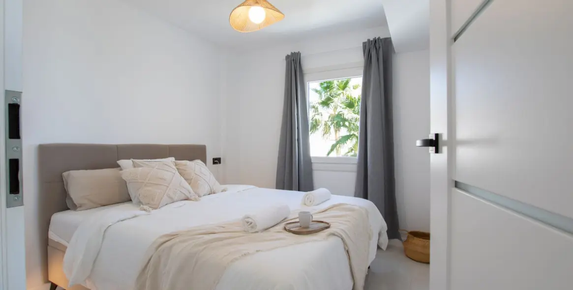 Продажа пентхауса в Calahonda 11