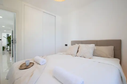 Image 3 thumb