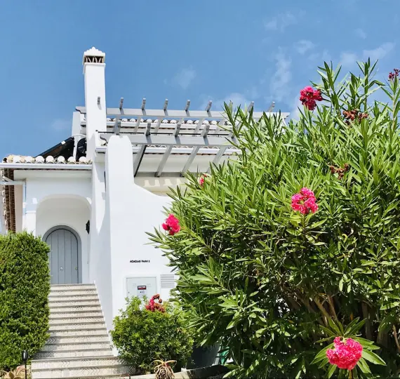 Oтдельно стоящая вилла R5200192