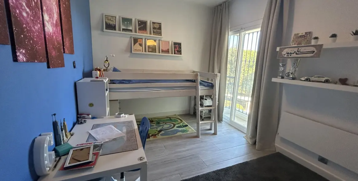 Продажа  отдельно стоящей виллы в Marbella East (район Elviria) 16