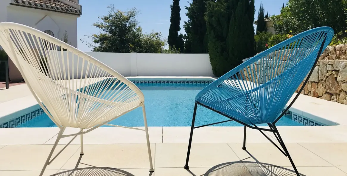 Sale of detached villa in Elviria 33