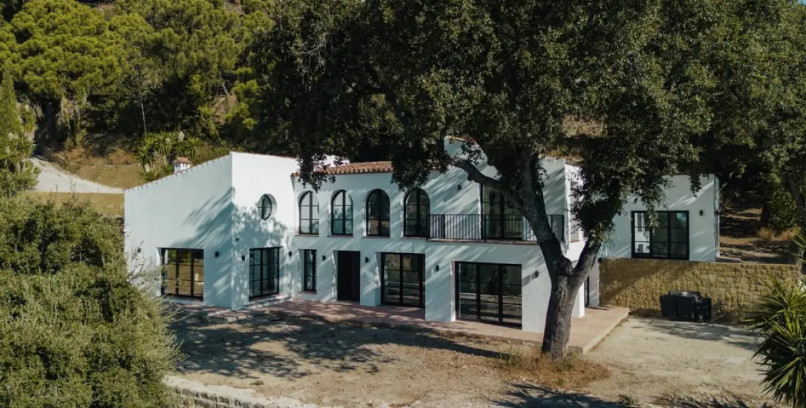 Venta de finca - cortijo en Casares 1