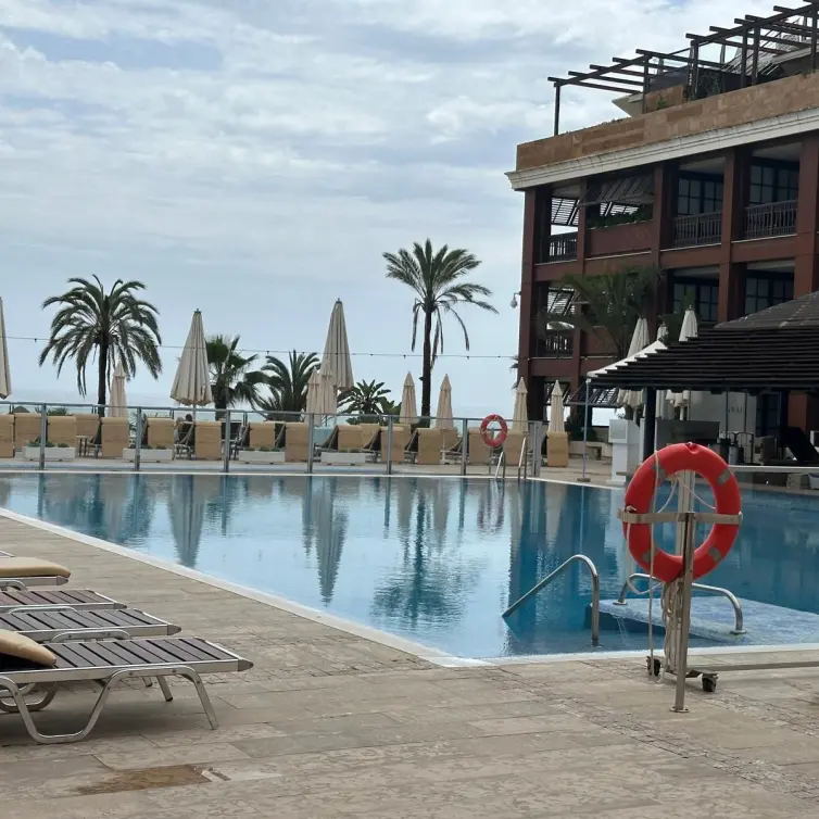 Sale of penthouse in Puerto Banús