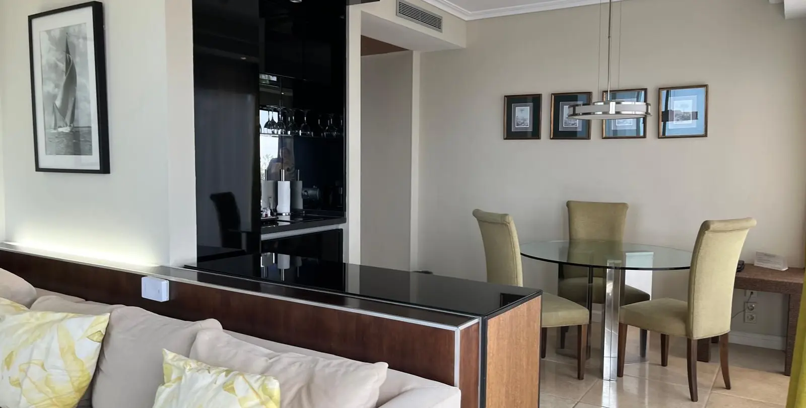 Sale of penthouse in Puerto Banús 5