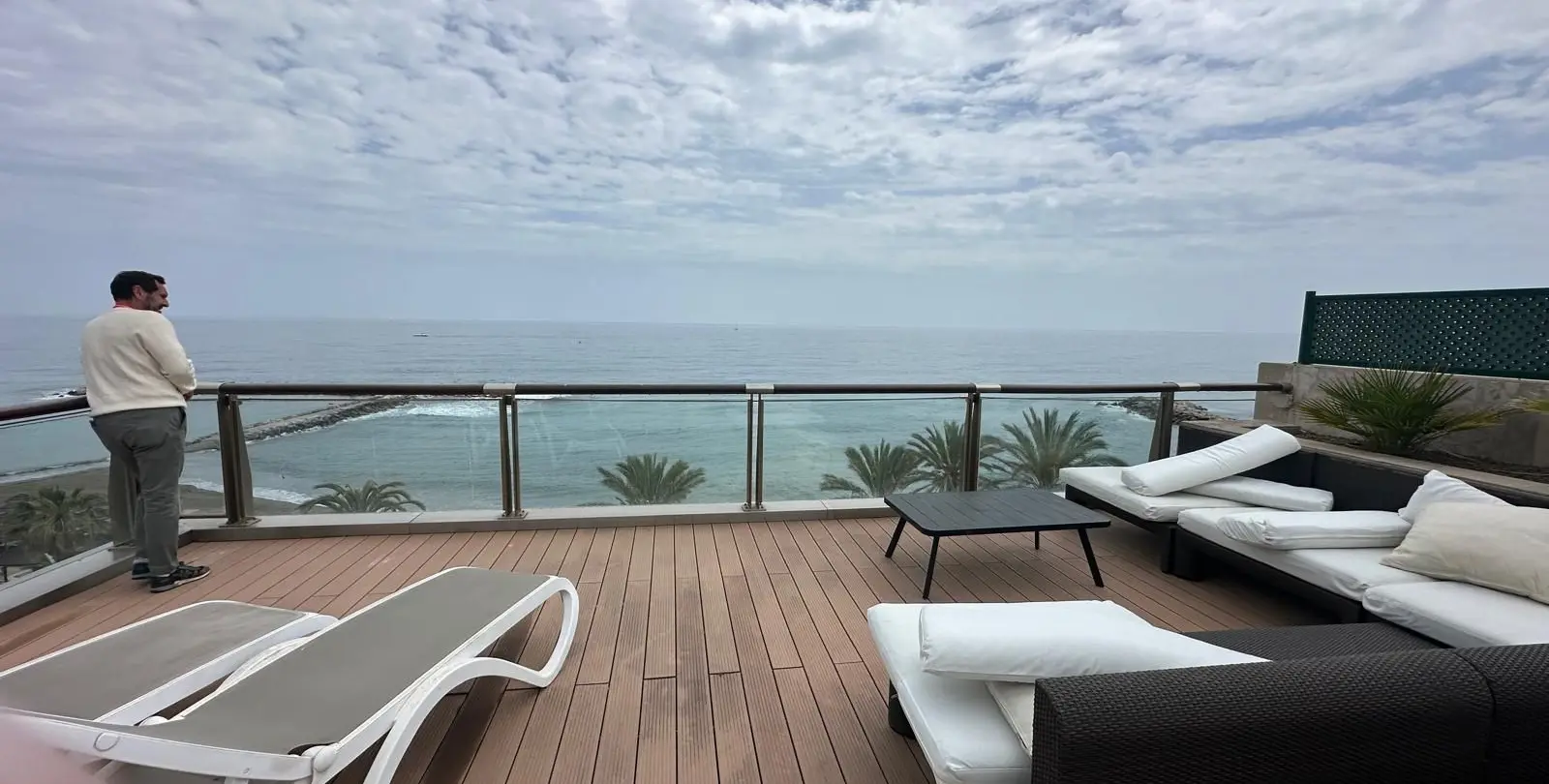 Sale of penthouse in Puerto Banús 10