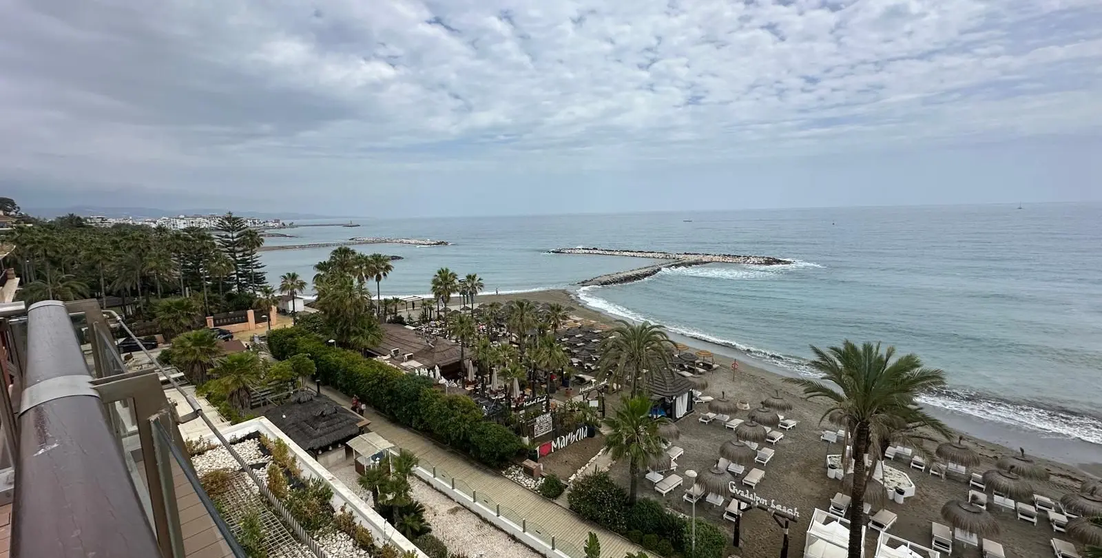Sale of penthouse in Puerto Banús 11