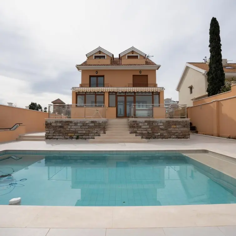 Sale of detached villa in Benalmadena Costa