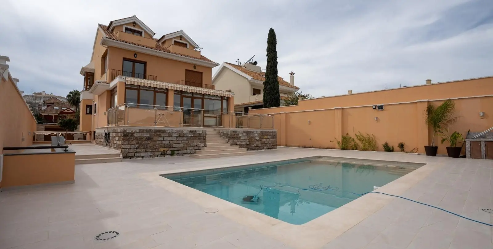 Продажа  отдельно стоящей виллы в Benalmadena Costa 3