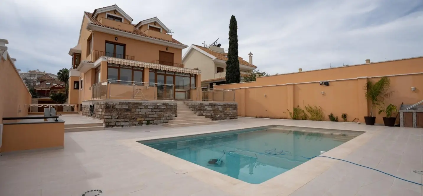 Sale of detached villa in Benalmadena Costa 2