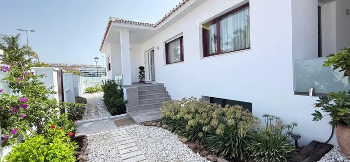 Sale of detached villa in La Cala de Mijas 0