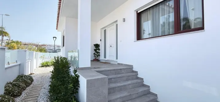 Sale of detached villa in La Cala de Mijas 2