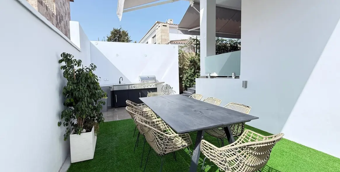 Sale of detached villa in La Cala de Mijas 16