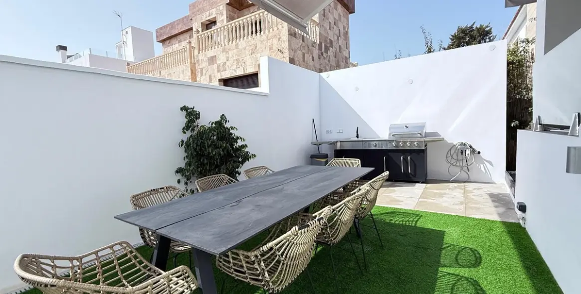 Sale of detached villa in La Cala de Mijas 18