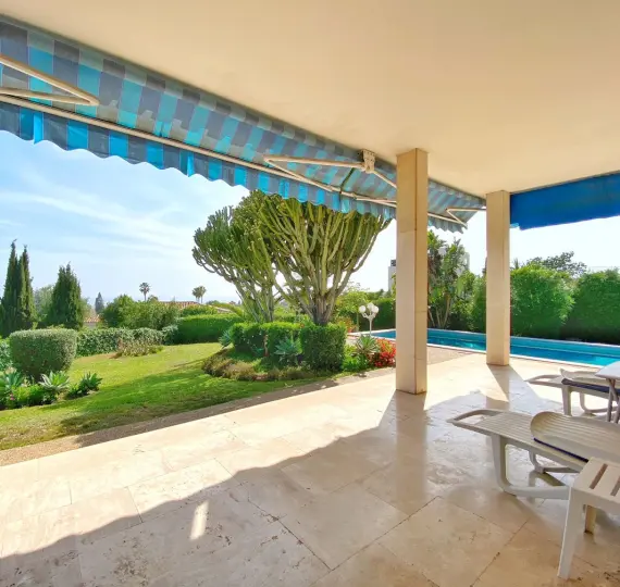 Продажа  отдельно стоящей виллы в Marbella