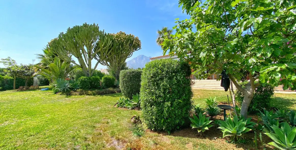 Продажа  отдельно стоящей виллы в Marbella 18