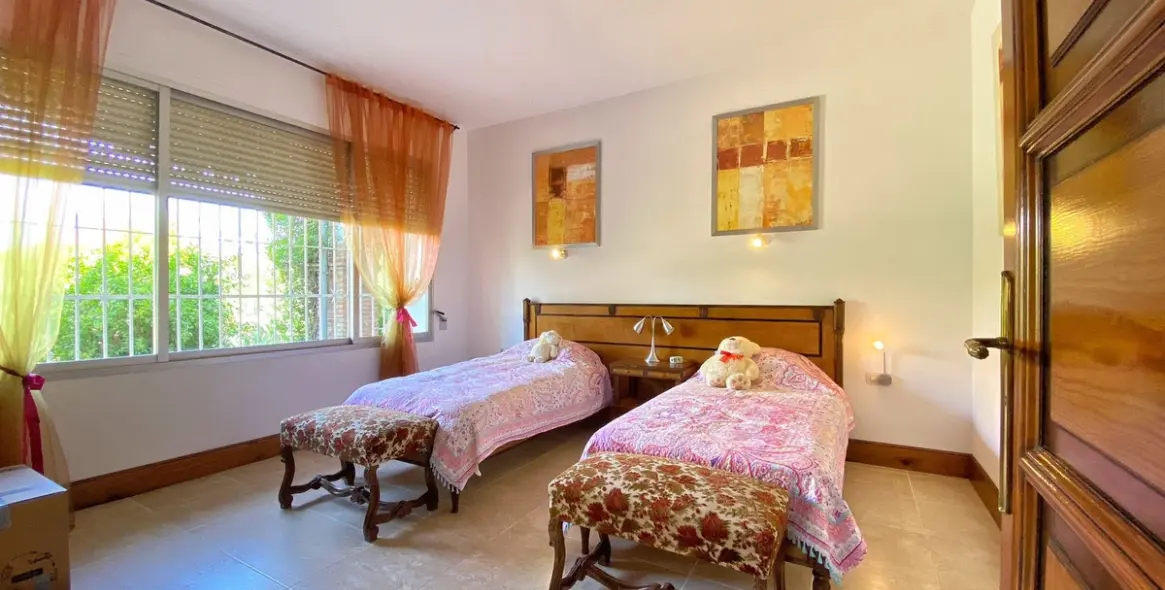 Sale of detached villa in Marbella 45