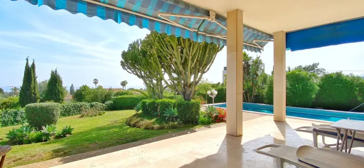 Sale of detached villa in Marbella 2