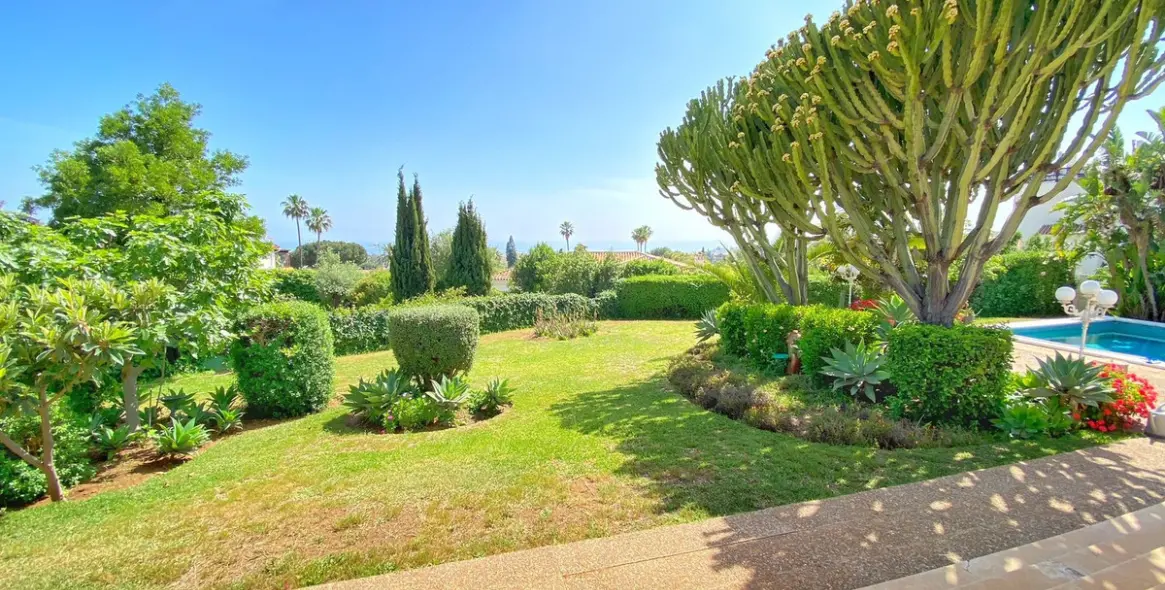 Продажа  отдельно стоящей виллы в Marbella 21