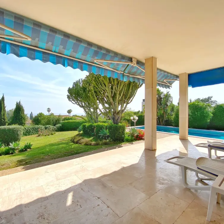 Продажа  отдельно стоящей виллы в Marbella