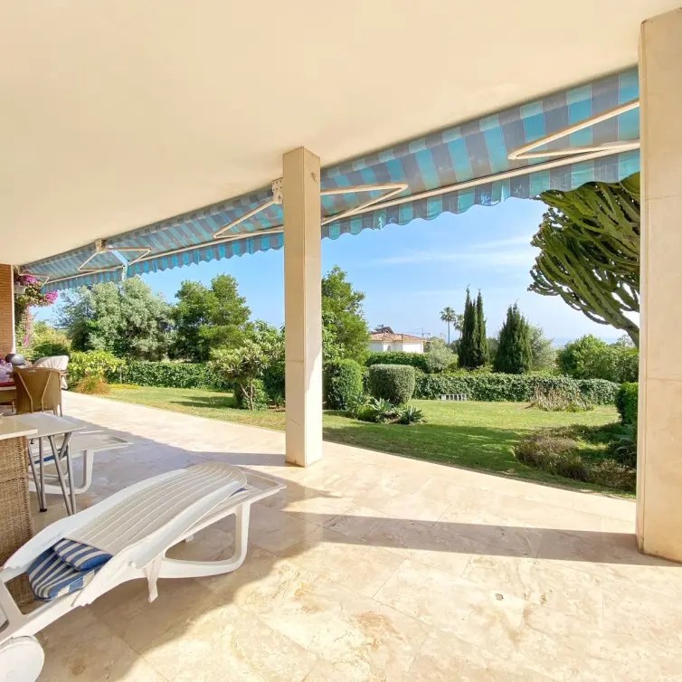 Продажа  отдельно стоящей виллы в Marbella
