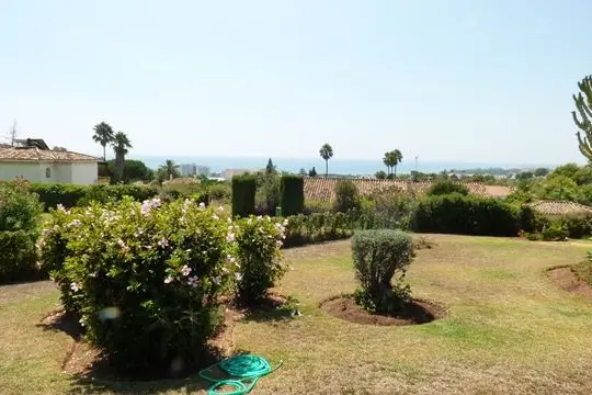 Image 9 thumb