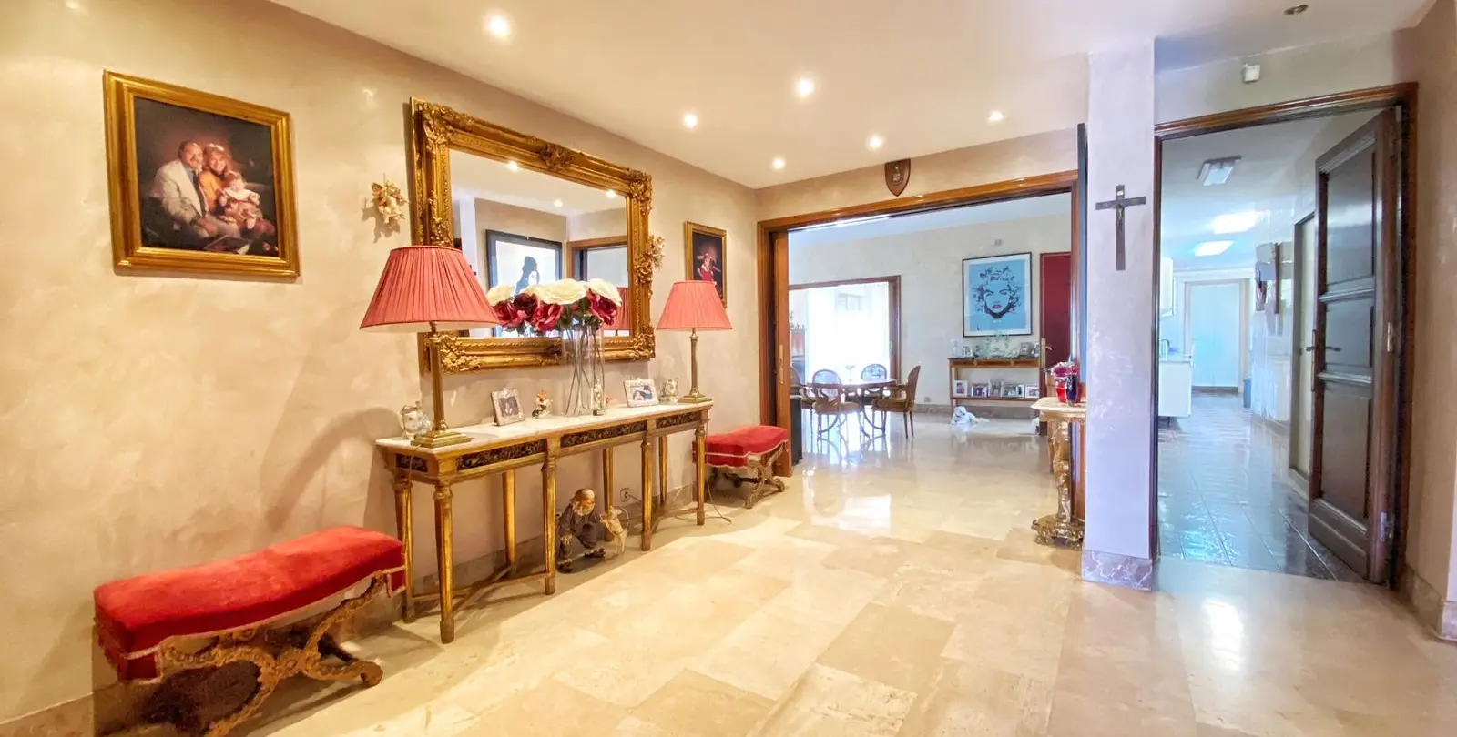 Продажа  отдельно стоящей виллы в Marbella 32