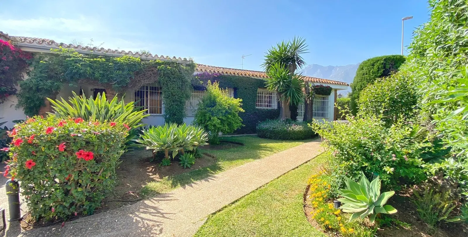 Продажа  отдельно стоящей виллы в Marbella 54