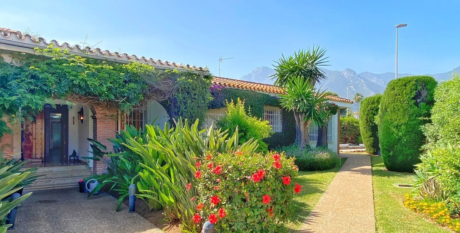 Продажа  отдельно стоящей виллы в Marbella 55