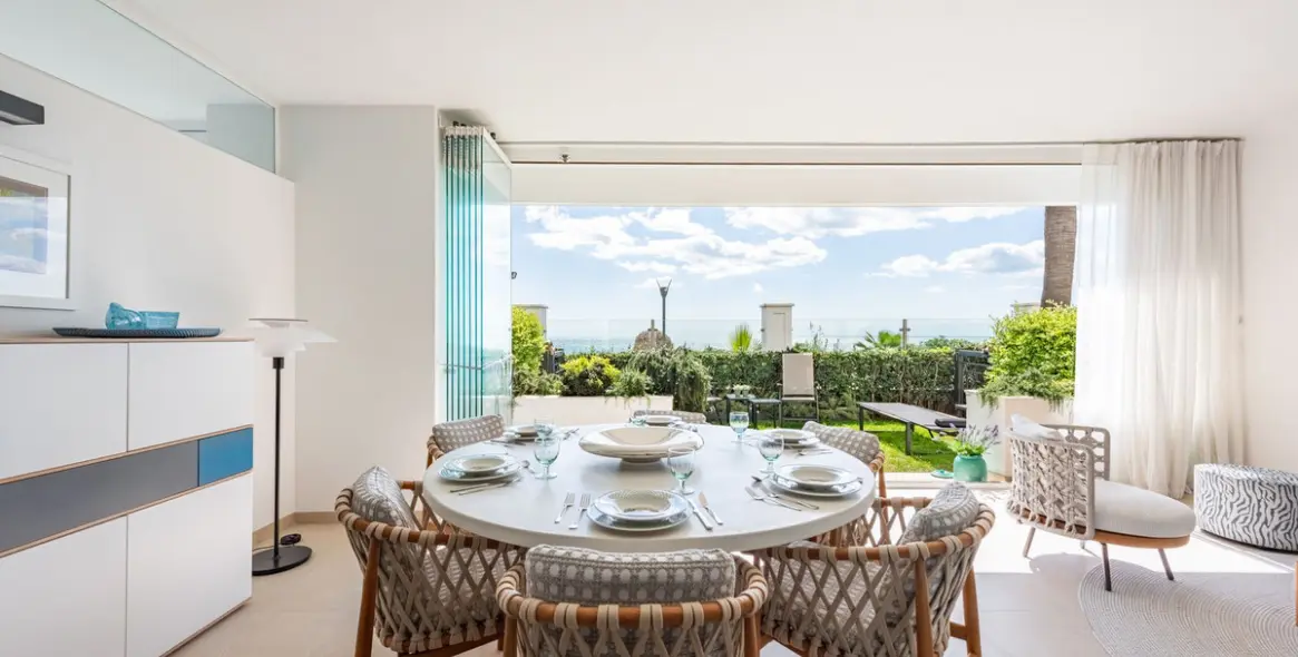 Sale of ground floor apartment in Estepona (district Estepona) 1