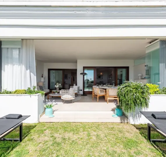 Ground floor apartment R4981105