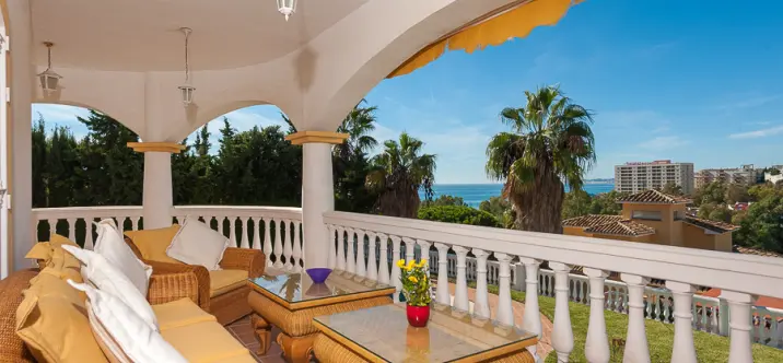 Sale of detached villa in Benalmadena 1