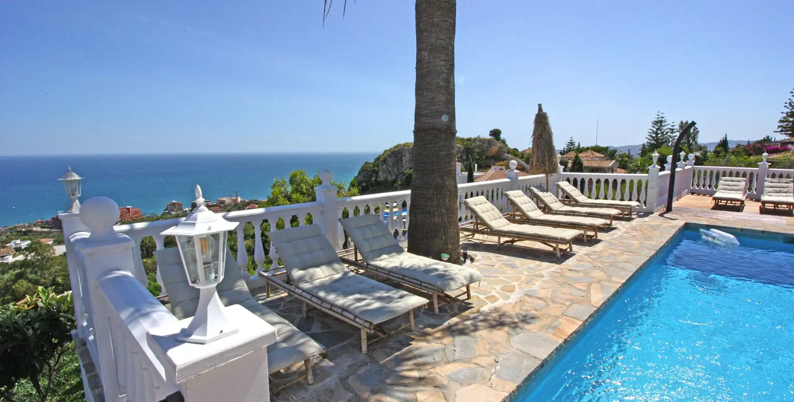 Sale of detached villa in La Capellania 12
