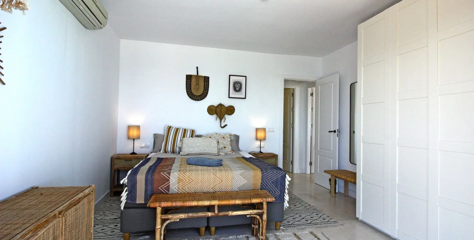 Sale of detached villa in La Capellania 27