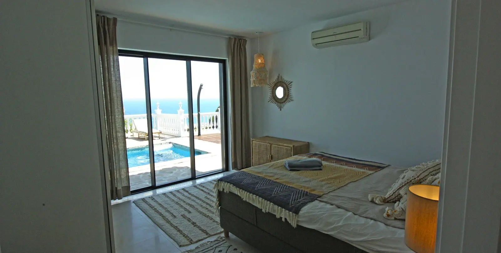 Sale of detached villa in La Capellania 29