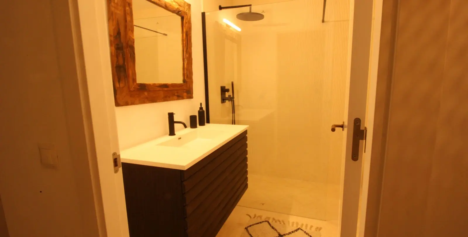 Sale of detached villa in La Capellania 57