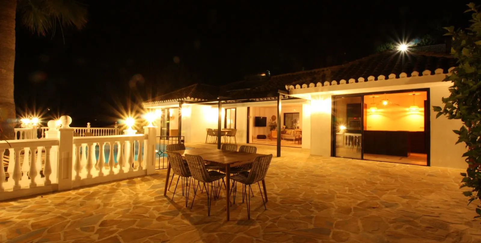 Sale of detached villa in La Capellania 60