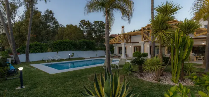 Sale of detached villa in Mijas Golf 1