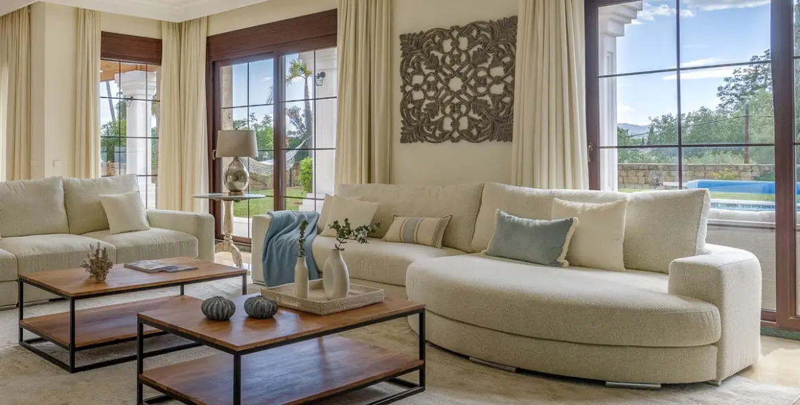 Sale of detached villa in Mijas Golf 13