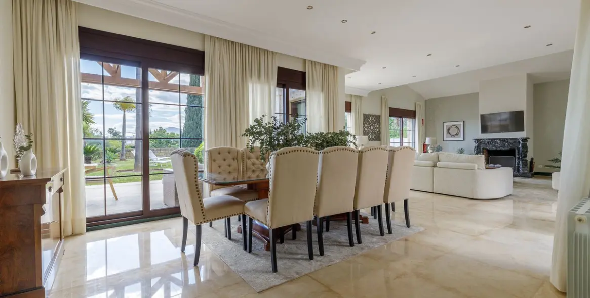 Sale of detached villa in Mijas Golf 14