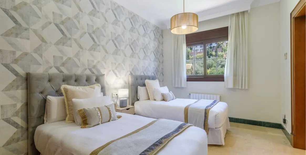 Sale of detached villa in Mijas Golf 17