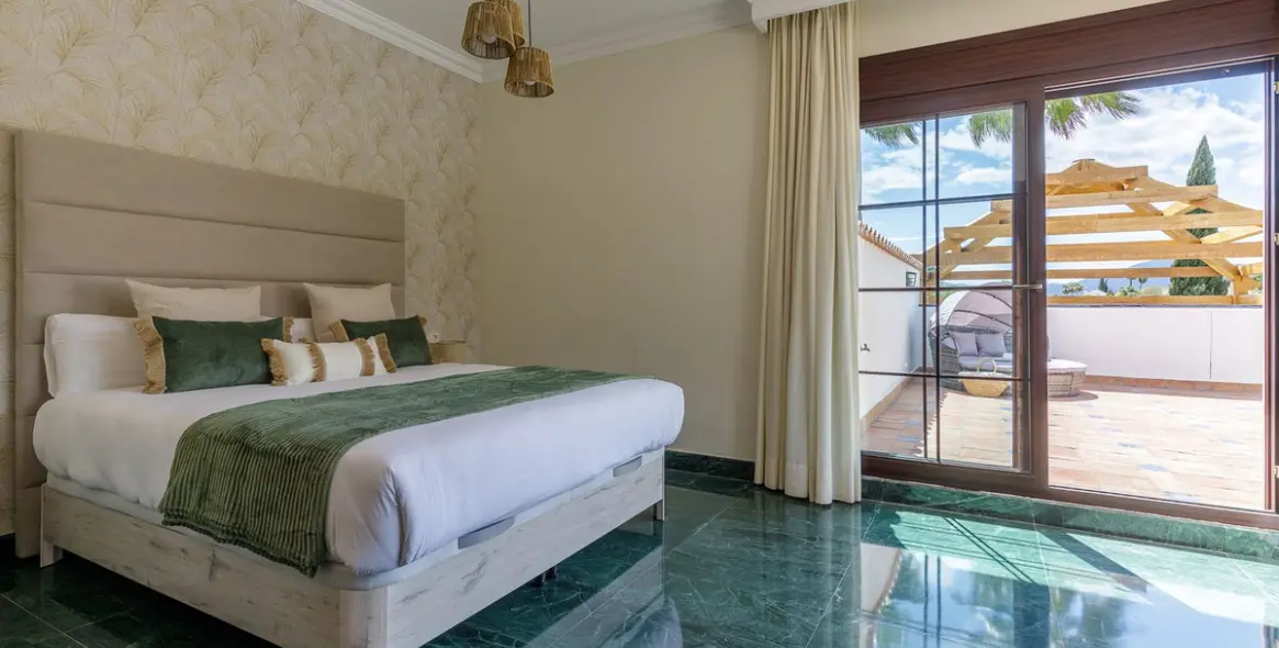 Sale of detached villa in Mijas Golf 19