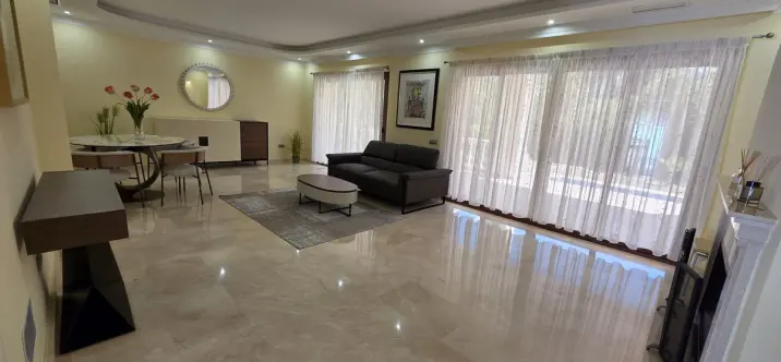 Oтдельно стоящая вилла R4765366 3