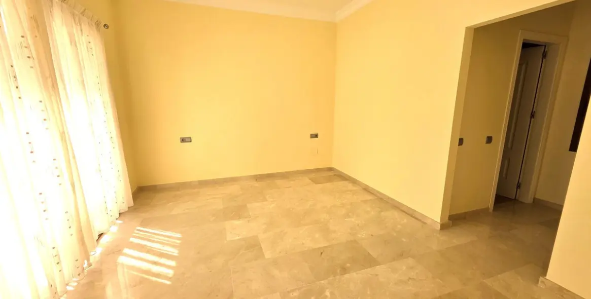 Продажа  отдельно стоящей виллы в Hacienda Las Chapas 15