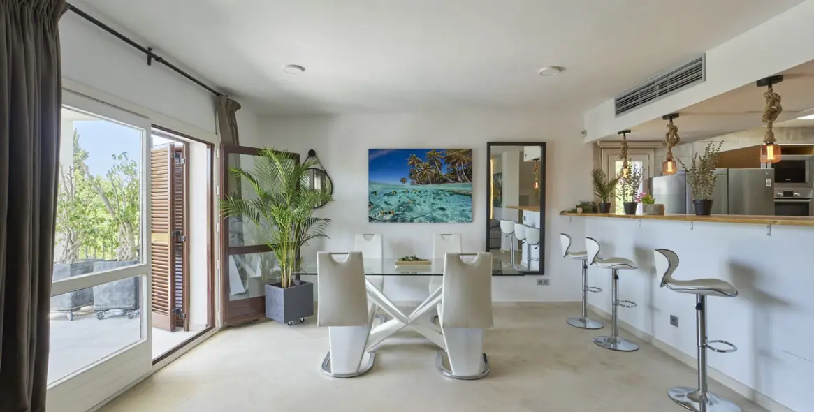 Sale of semi-detached house in Marbella (district The Golden Mile) 2