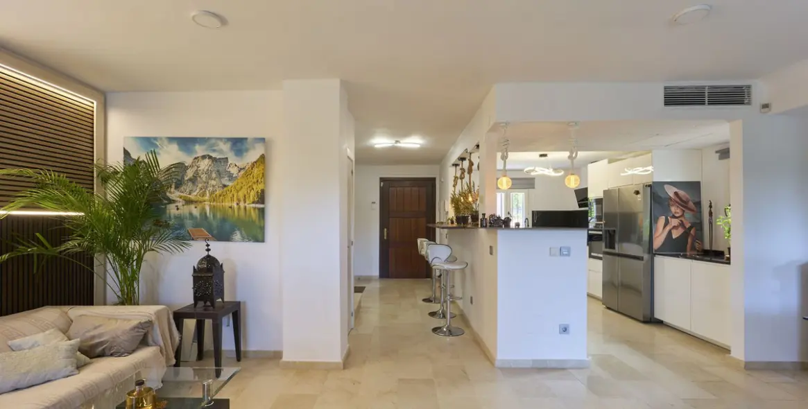 Sale of semi-detached house in Marbella (district The Golden Mile) 4
