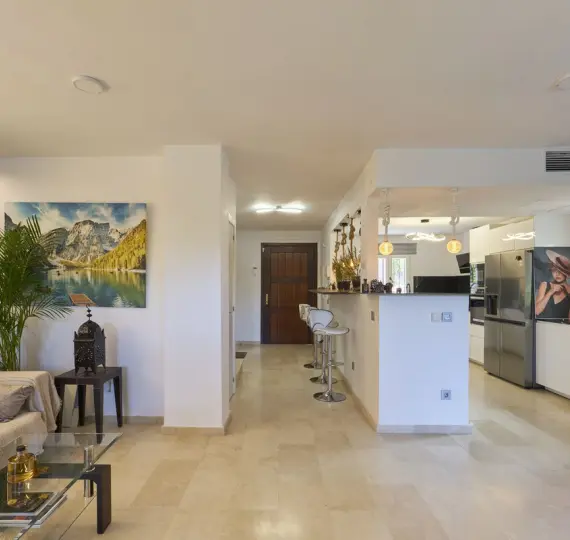 Semi-detached house R4783072