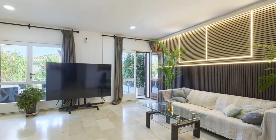 Sale of semi-detached house in Marbella (district The Golden Mile) 7