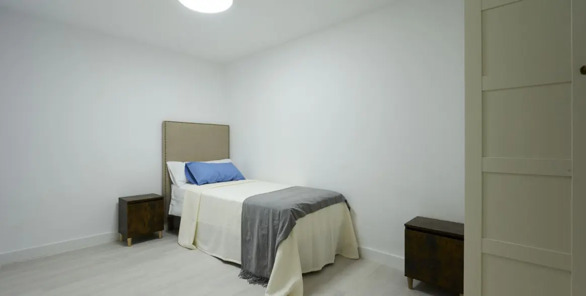 Краткосрочная аренда дома на две семьи в The Golden Mile 24